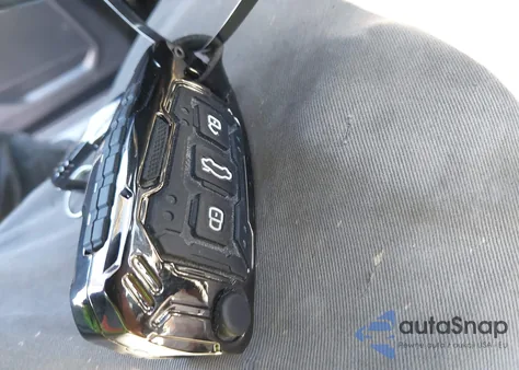 2020 Audi Q3 Premium 45 Tfsi Quattro Tiptronic z USA, uszkodzony, nr VIN WA1AECF34L1040227